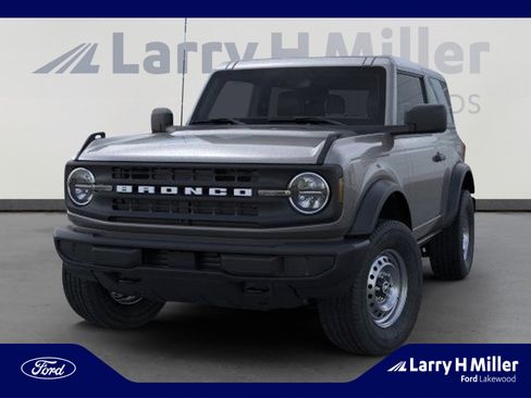 New 2025 Ford Bronco 2-Door image 2