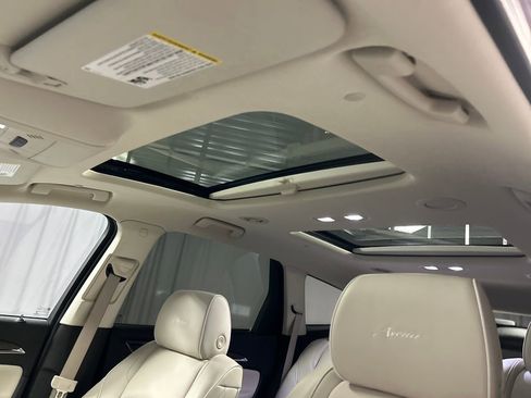 Used 2023 Buick Enclave Avenir w/ Avenir Technology Package AWD/4WD image 23