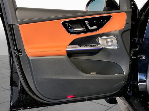 New 2026 Mercedes-Benz GLC 300 4MATIC image 11