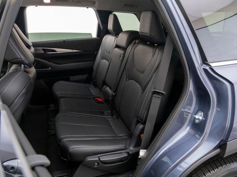 New 2026 INFINITI QX60 Luxe image 16