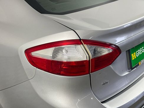 Used 2017 Ford Fiesta SE image 34