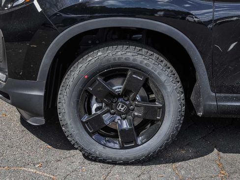 New 2026 Honda Ridgeline Black Edition image 8