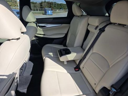 Used 2020 INFINITI QX50 Luxe w/ Navigation Package image 7