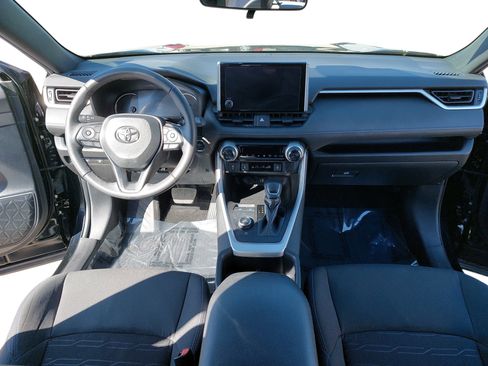 Used 2024 Toyota RAV4 SE w/ Weather Package image 9