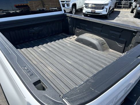 Used 2024 Chevrolet Silverado 2500 LT image 20