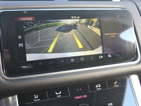 Used 2022 Land Rover Range Rover Sport HST image 21