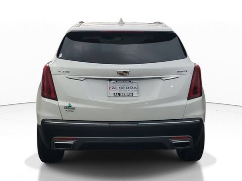 Used 2025 Cadillac XT5 Premium Luxury w/ LPO, Floor Liner Package AWD/4WD image 2
