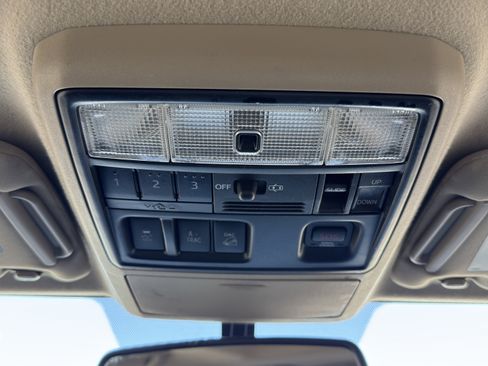 Used 2014 Toyota 4Runner Limited image 33