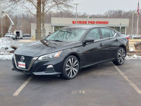 Used 2021 Nissan Altima 2.5 SR w/ SR Premium Package image 7