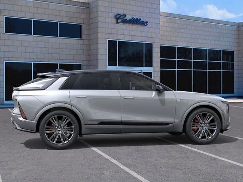 New 2026 Cadillac Lyriq V AWD/4WD image 6