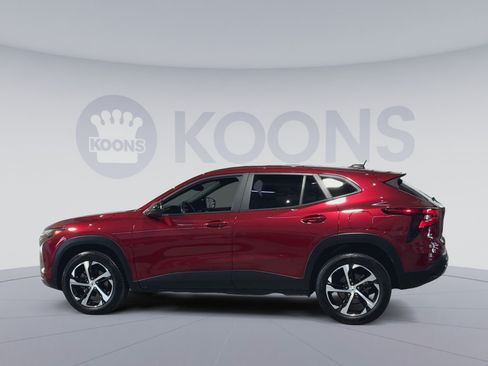 Used 2024 Chevrolet Trax RS FWD image 10