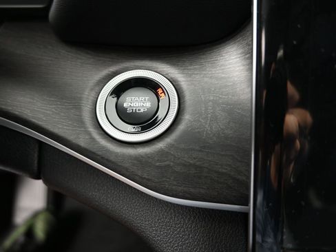 New 2025 Jeep Grand Cherokee L Limited w/ Black Appearance Package image 22