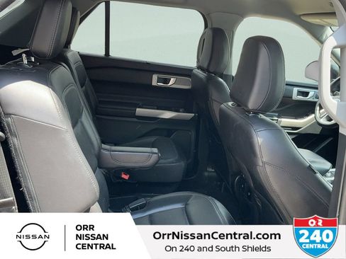 Used 2021 Ford Explorer Limited w/ Equipment Group 301A AWD/4WD image 12