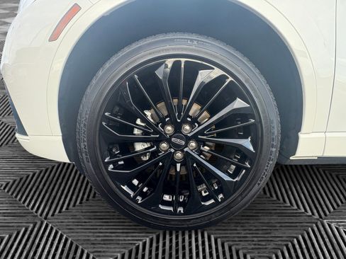 Certified 2024 Lincoln Corsair Premiere w/ Equipment Group 101A image 14