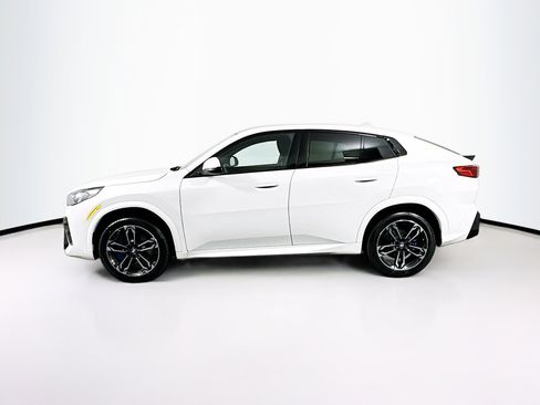 Used 2025 BMW X2 xDrive28i image 4