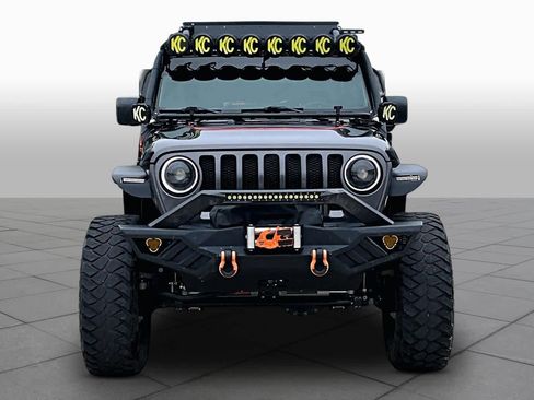 Used 2019 Jeep Wrangler Sport AWD/4WD image 4