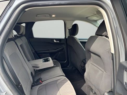 Used 2021 Ford Escape SE w/ SE Sport Appearance Package image 27