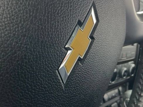 Used 2015 Chevrolet Traverse LTZ AWD/4WD image 45