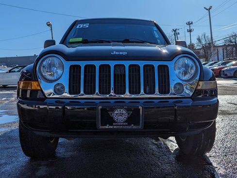 Used 2005 Jeep Liberty Limited image 4