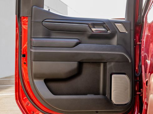 Used 2026 GMC Sierra 1500 AT4X image 38