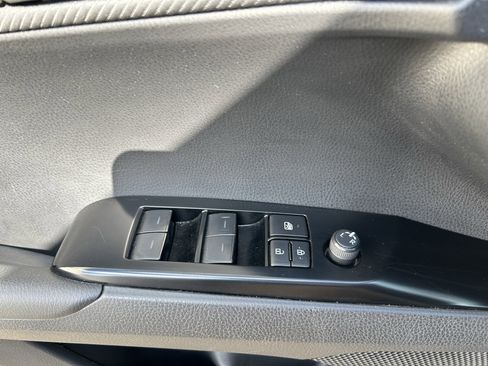 Certified 2025 Toyota Camry SE image 17