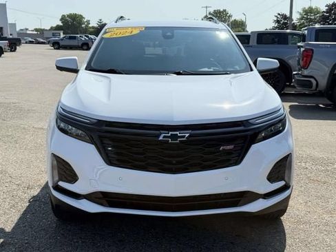 Used 2024 Chevrolet Equinox RS AWD/4WD image 3