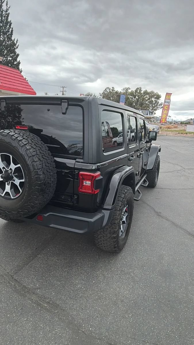 Used 2020 Jeep Wrangler Unlimited Rubicon AWD/4WD image 2