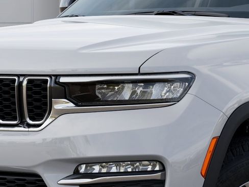 New 2025 Jeep Grand Cherokee Limited image 6
