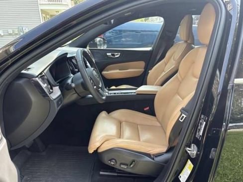 Used 2023 Volvo XC60 B6 Ultimate w/ Protection Package Premier AWD/4WD image 5