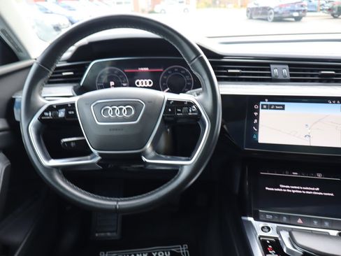 Used 2021 Audi e-tron Premium w/ Towing Package image 10