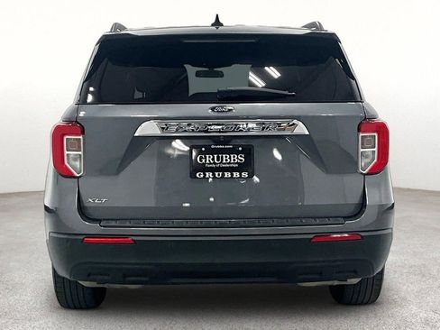 Used 2022 Ford Explorer XLT RWD image 4