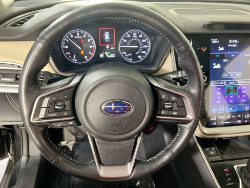 Used 2022 Subaru Outback Limited image 11