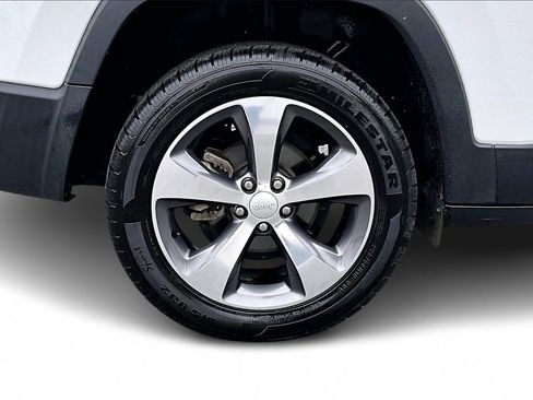 Certified 2020 Jeep Cherokee Limited image 33