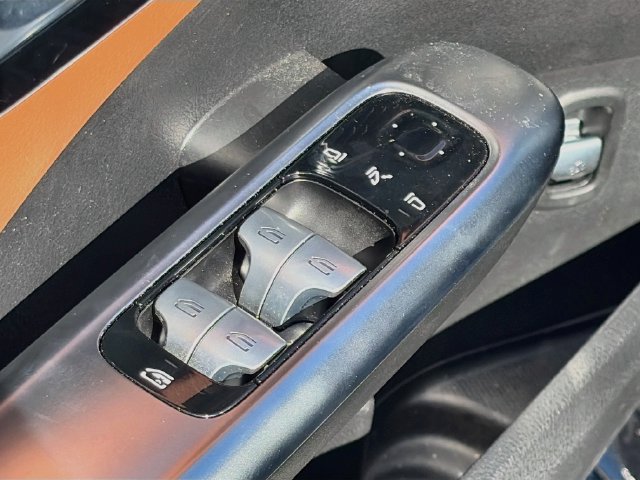 Certified 2023 Mercedes-Benz C 300 4MATIC Sedan image 12