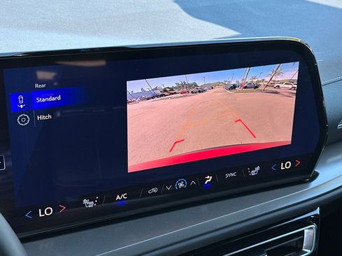 New 2026 Chevrolet Traverse LT image 21