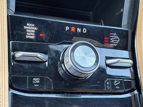 Used 2024 Jeep Grand Cherokee L Summit AWD/4WD image 37
