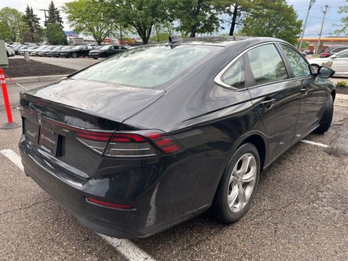 Certified 2024 Honda Accord LX image 6