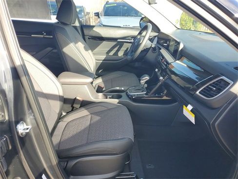 New 2026 Kia Seltos S image 7
