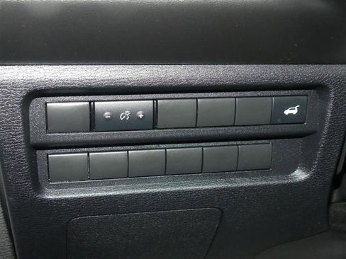 Used 2024 Mitsubishi Outlander SE AWD/4WD image 29