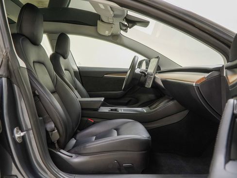 Used 2022 Tesla Model 3 Long Range image 34