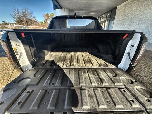 Certified 2024 GMC Hummer EV 3X w/ Extreme Off-Road Package image 25