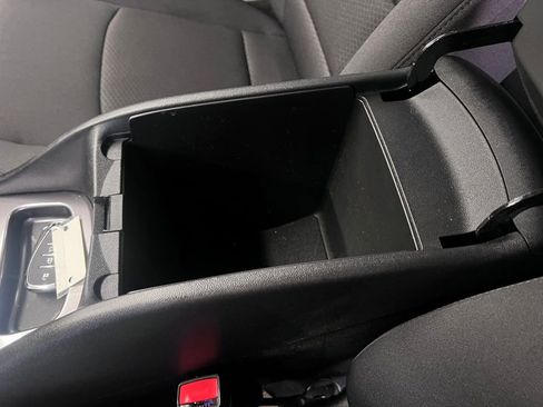 Used 2022 Chevrolet Malibu RS FWD image 30