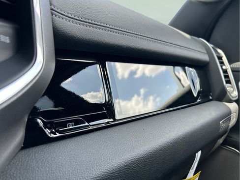 New 2026 RAM 1500 Laramie w/ Night Edition AWD/4WD image 19