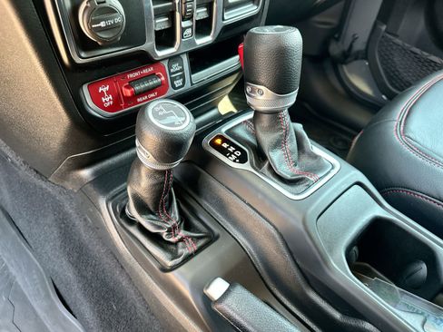 Used 2022 Jeep Wrangler Unlimited Rubicon image 21