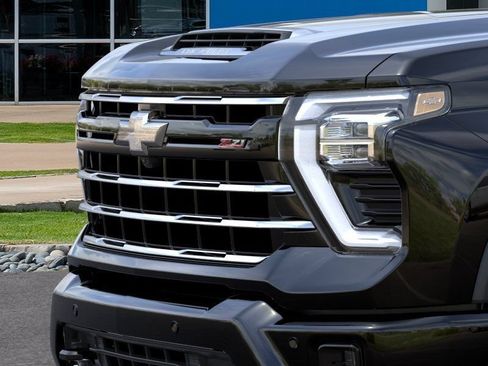 New 2026 Chevrolet Silverado 2500 LT w/ Z71 Chrome Sport Edition AWD/4WD image 13