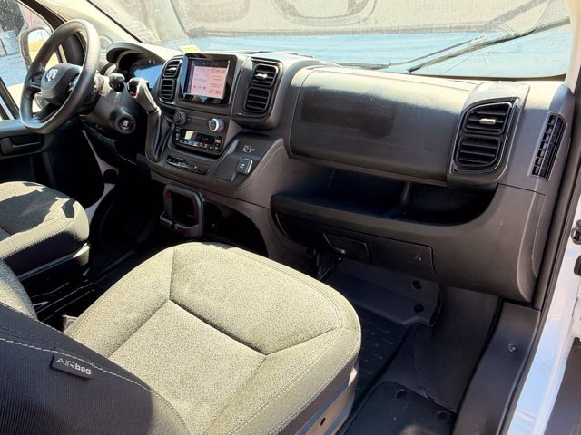 Used 2025 RAM ProMaster 2500 w/ U-Haul Equipment Group FWD image 14