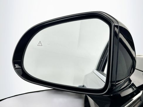 Used 2023 Hyundai Santa Fe SEL w/ Cargo Package image 16