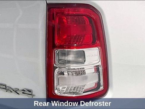 Used 2022 RAM 1500 Big Horn AWD/4WD image 32