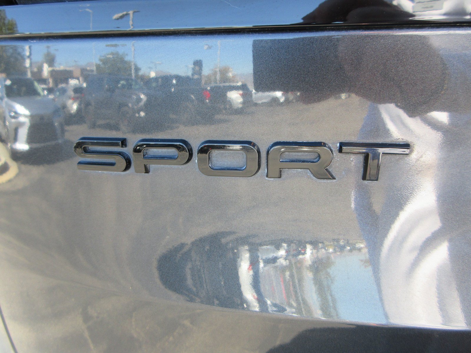 Used 2023 Land Rover Range Rover Sport SE AWD/4WD image 8