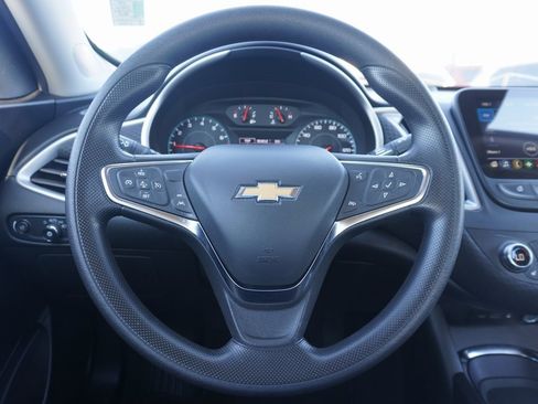Used 2024 Chevrolet Malibu LT image 9